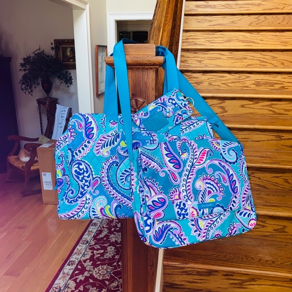 Vera Bradley Lighten Up Messenger Bag Waikiki Blue - Picture 9 of 11